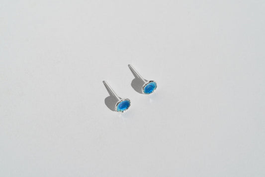Earrings "Sea" (6 mm) blue