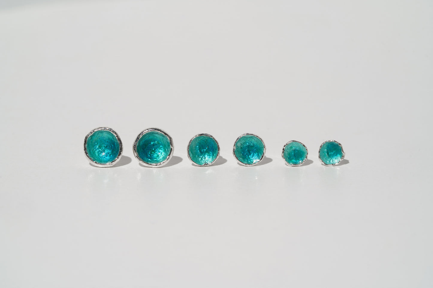 Earrings "Sea" (9 mm) emerald