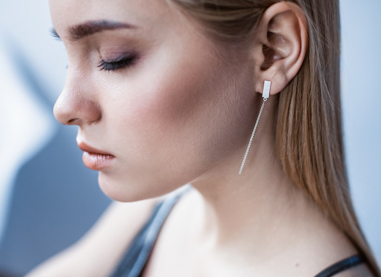 Earrings "STRING" on a rectangle