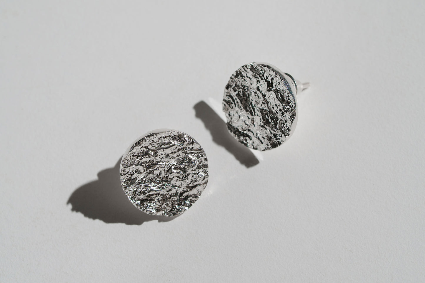 Disc earrings "Water surface" (15 mm)