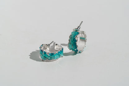 Congo earrings "Wave" (6 mm/15 mm) emerald