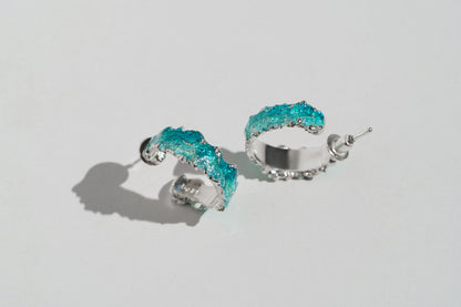Congo earrings "Wave" (6 mm/20 mm) emerald