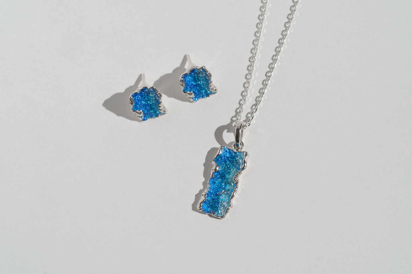 Pendant "Wave" (10x20 mm) blue