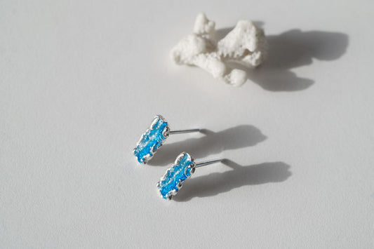 Stud-earrings "Wave" (4x10 mm) blue
