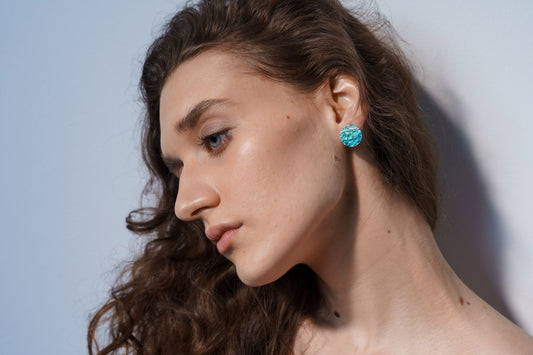 Disc Earrings "Wave" emerald (15 mm)