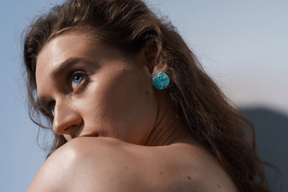 Disc Earrings "Wave" emerald (20 mm)