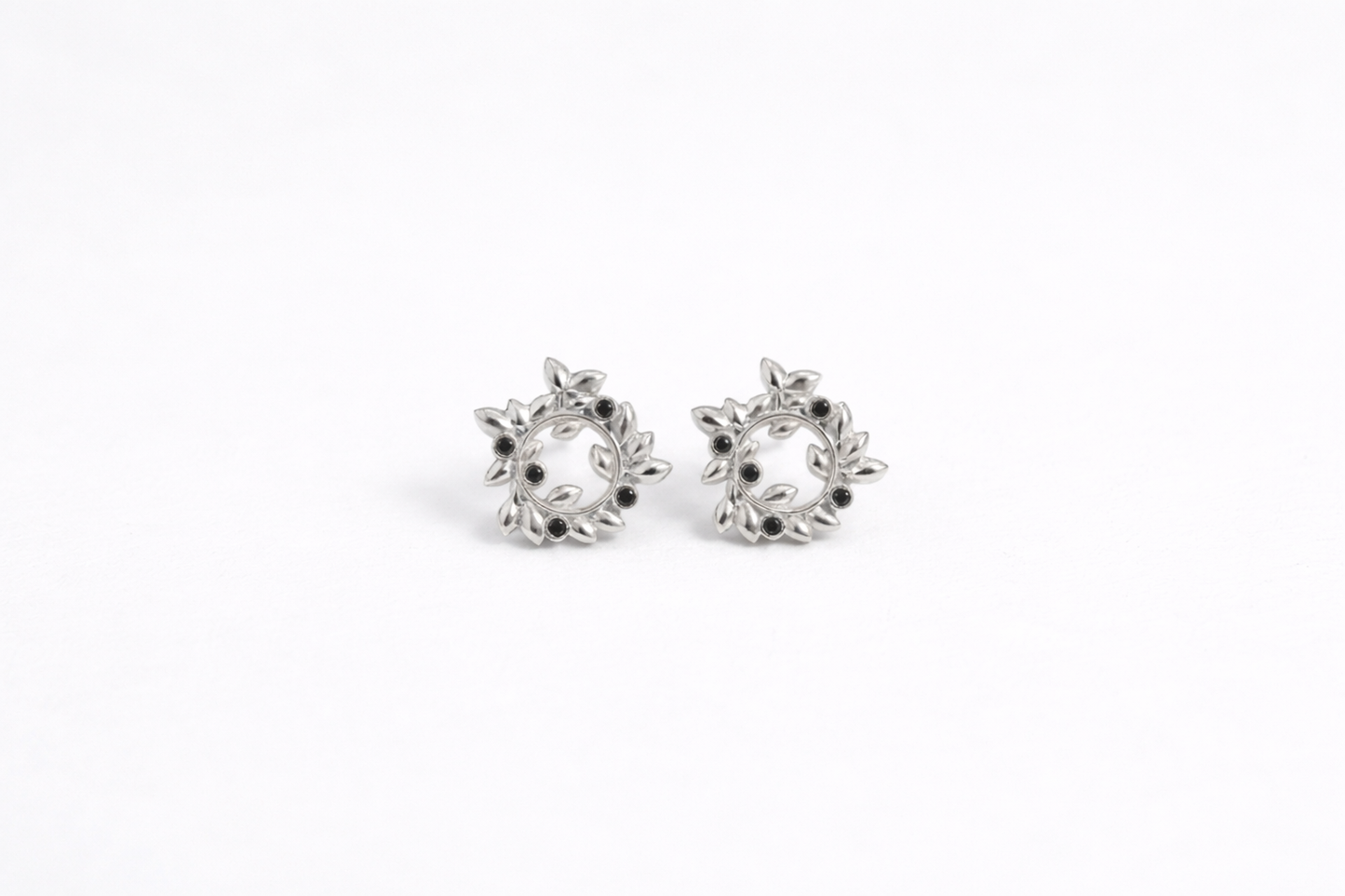 Stud earrings "Wreath" with gemstones