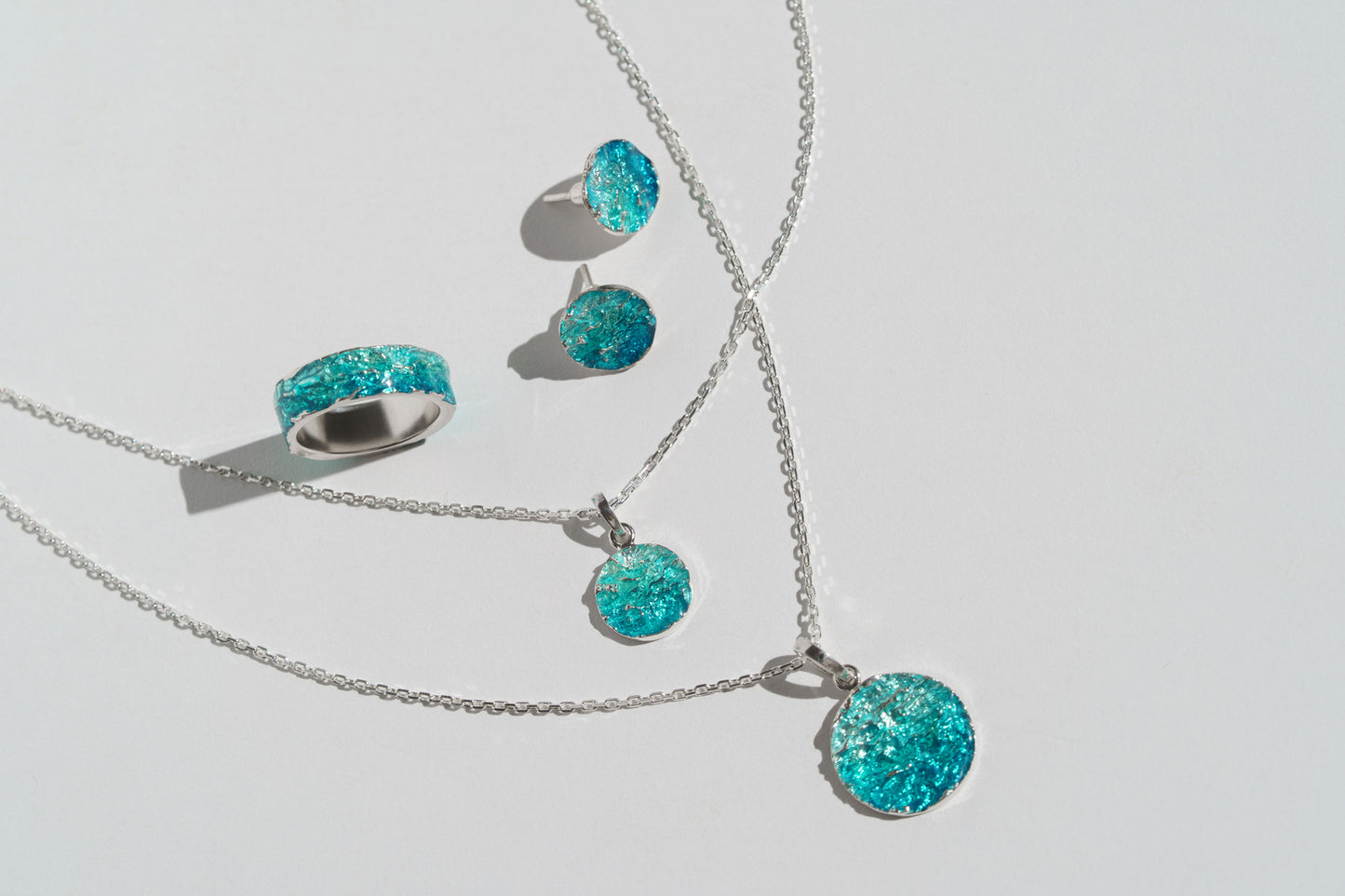 Pendant-disc "Wave" (10 mm) emerald