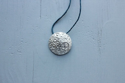 Pendant "MOON"