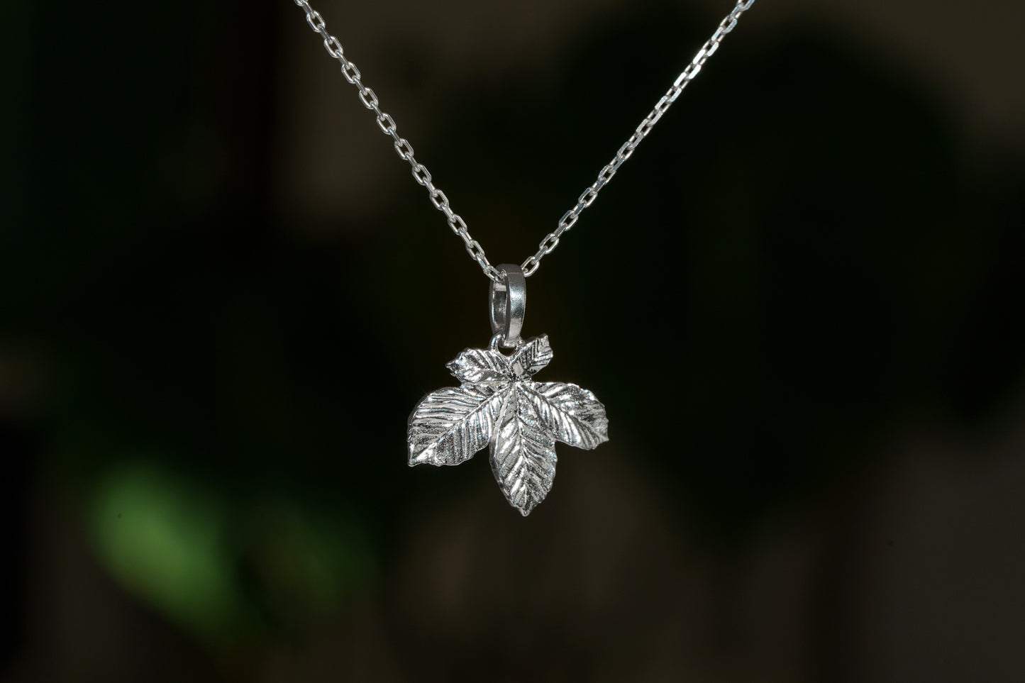 Pendant “Chestnut Leaf” (20 mm) light