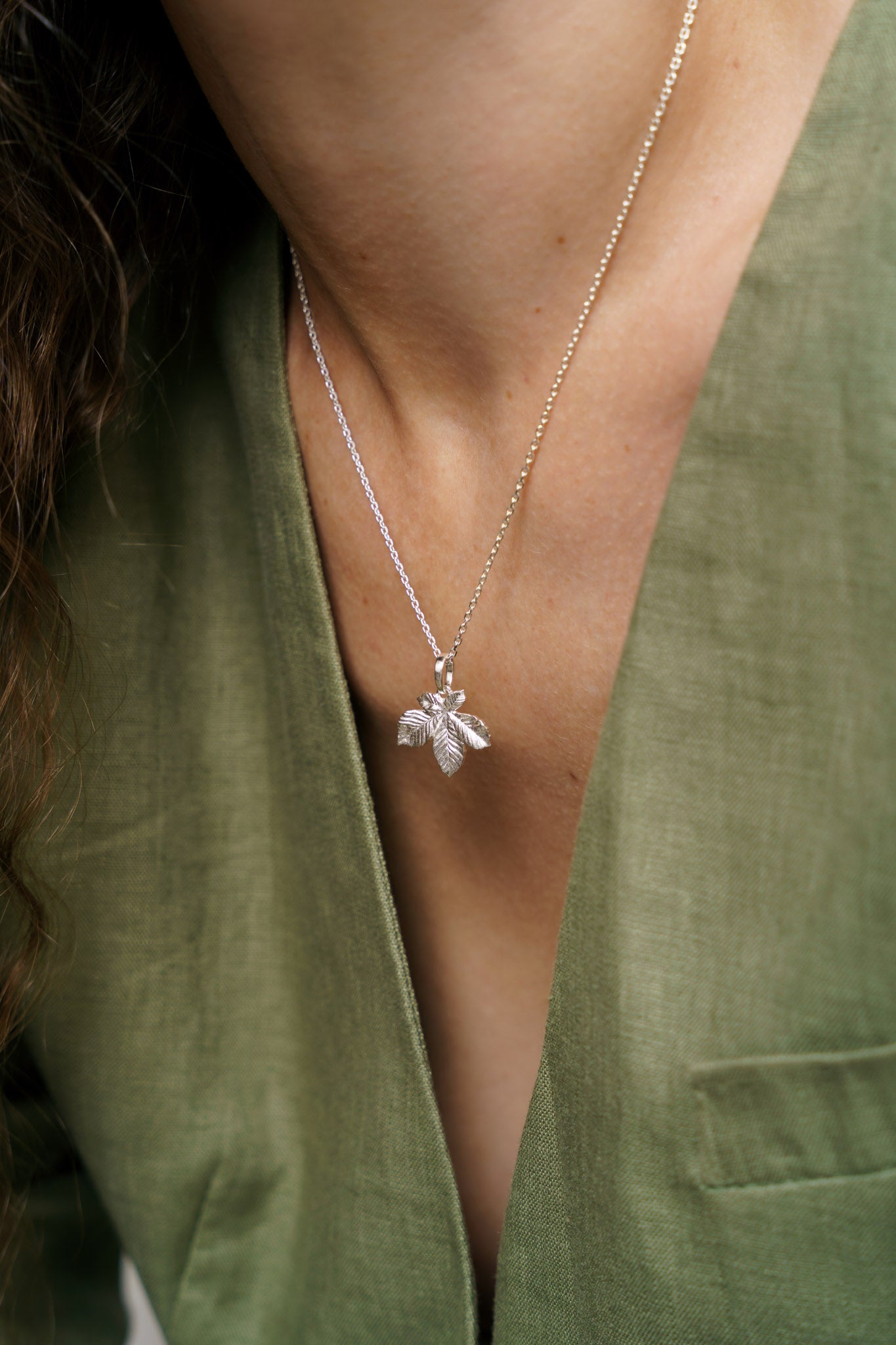 Pendant “Chestnut Leaf” (20 mm) light