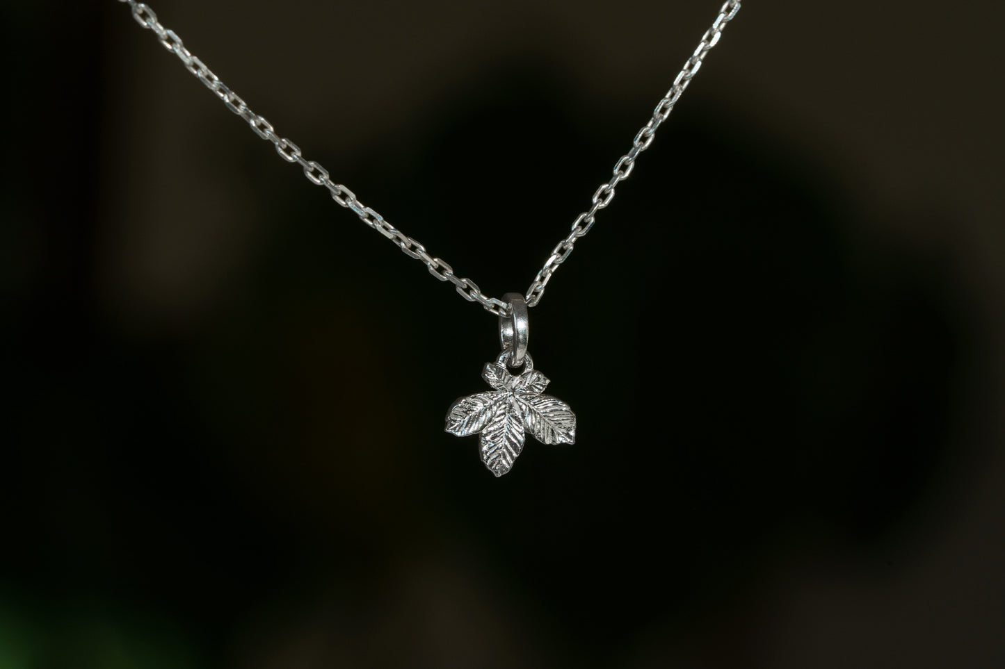 Pendant “Chestnut Leaf” (10 mm) light