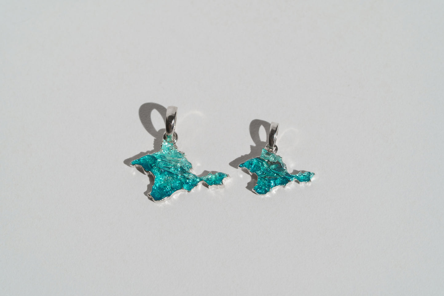 Pendant "Ukrainian Peninsula" textured with emerald enamel