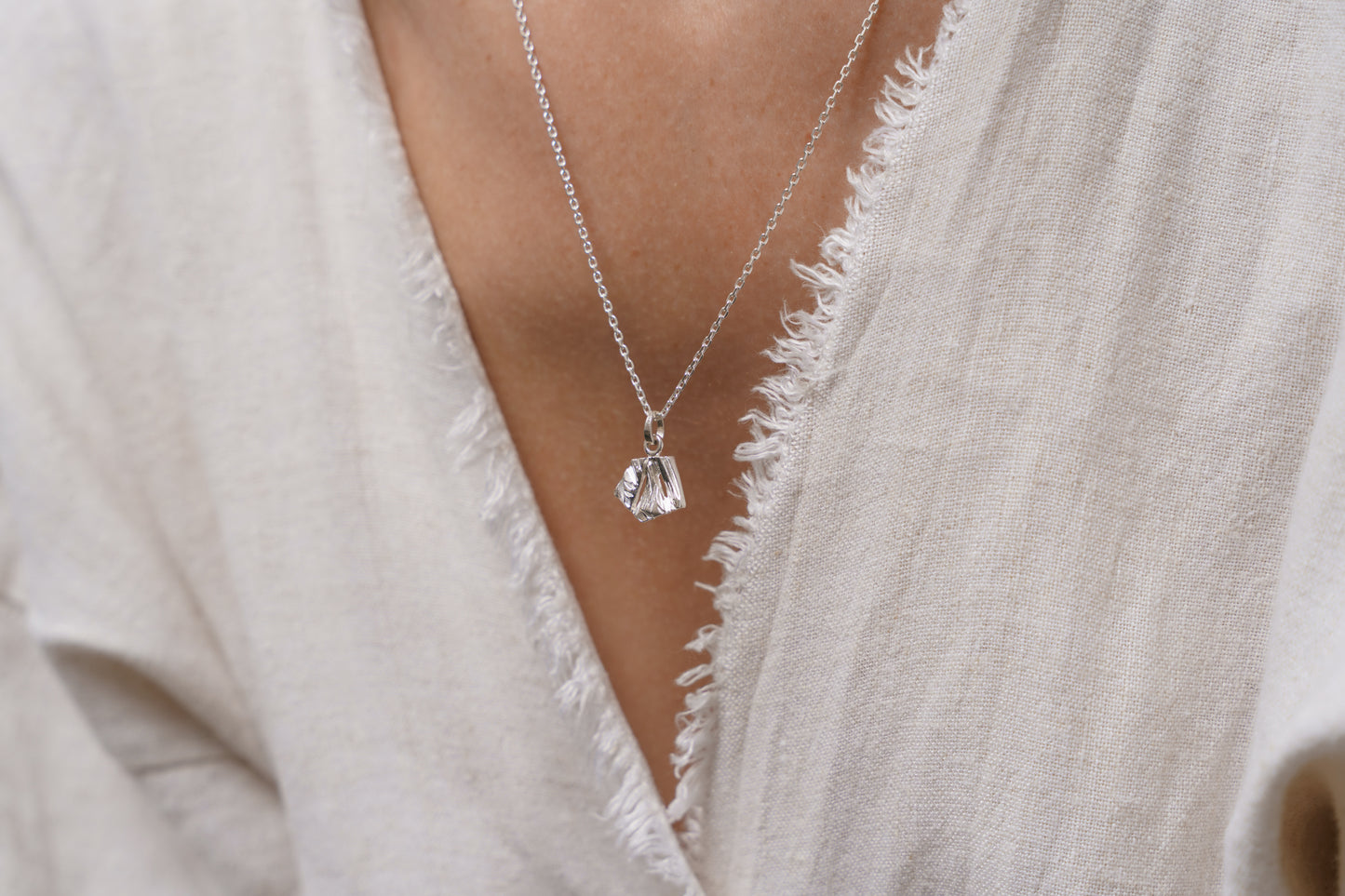 Pendant “Crushed Ice” (10×12 mm)