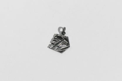 Pendant “Crushed Ice” (14×14 mm) blackened