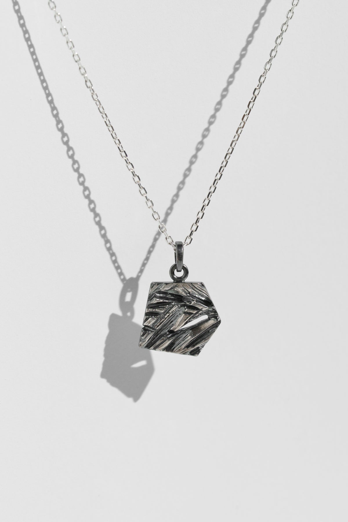 Pendant “Crushed Ice” (14×14 mm) blackened