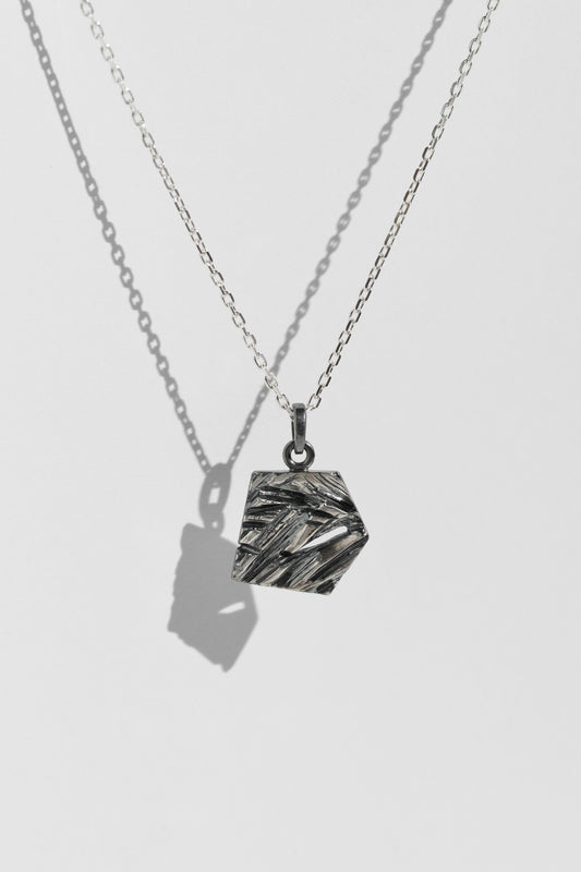Pendant “Crushed Ice” (14×14 mm) blackened