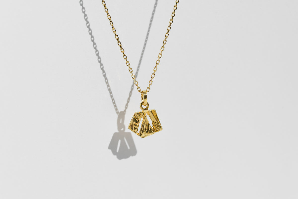 Pendant “Crushed Ice” (10×12 mm) with gilding