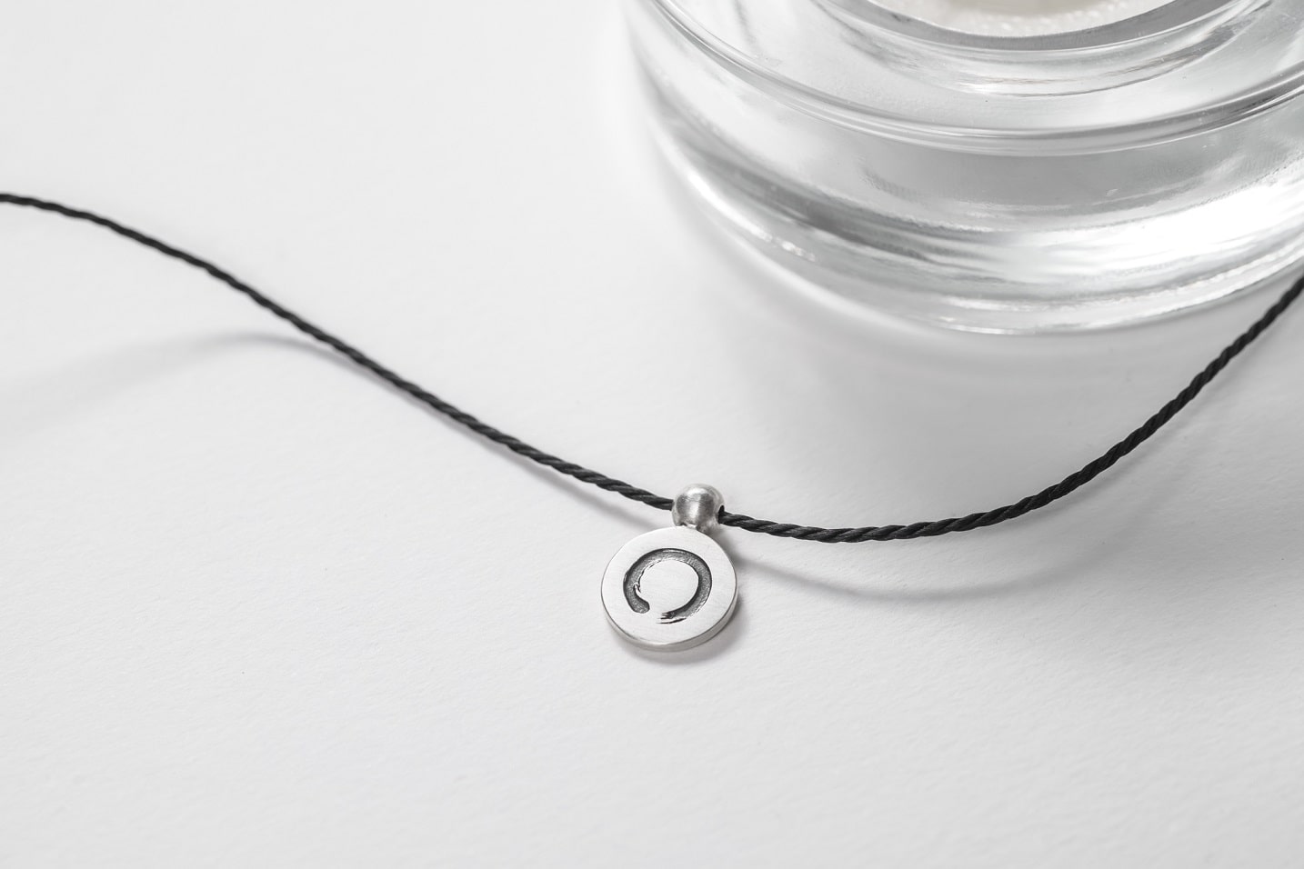 Necklace "Enso" (10 mm) on a string