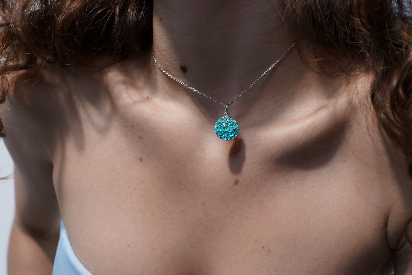 Pendant-disk "Wave" (15 mm) emerald