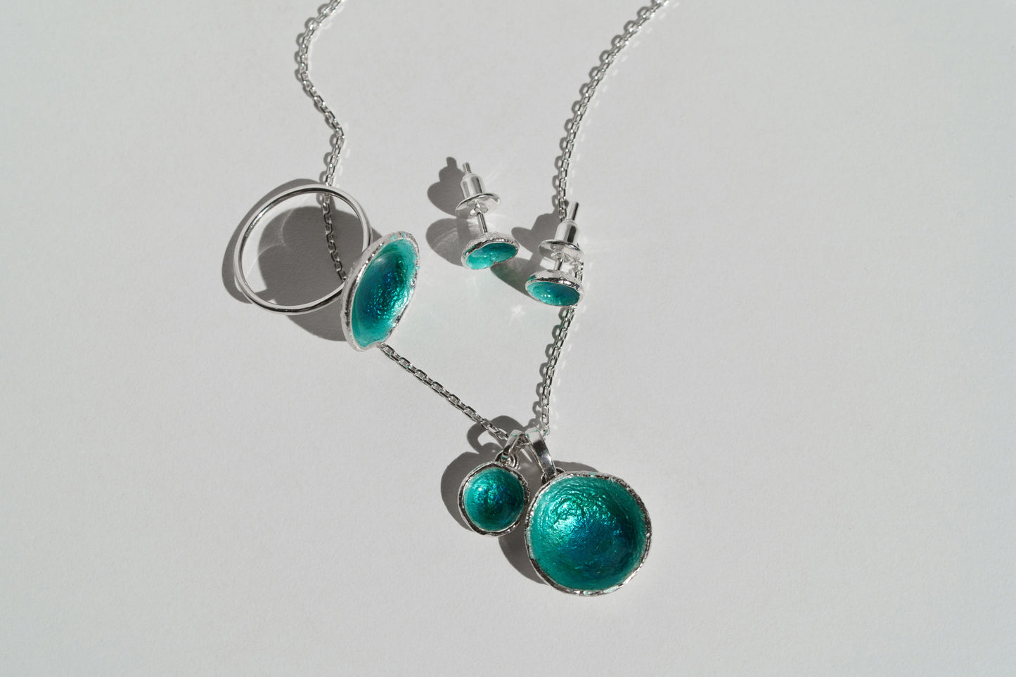 Earrings "Sea" (7,5 mm) emerald