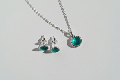 Earrings "Sea" (7,5 mm) emerald