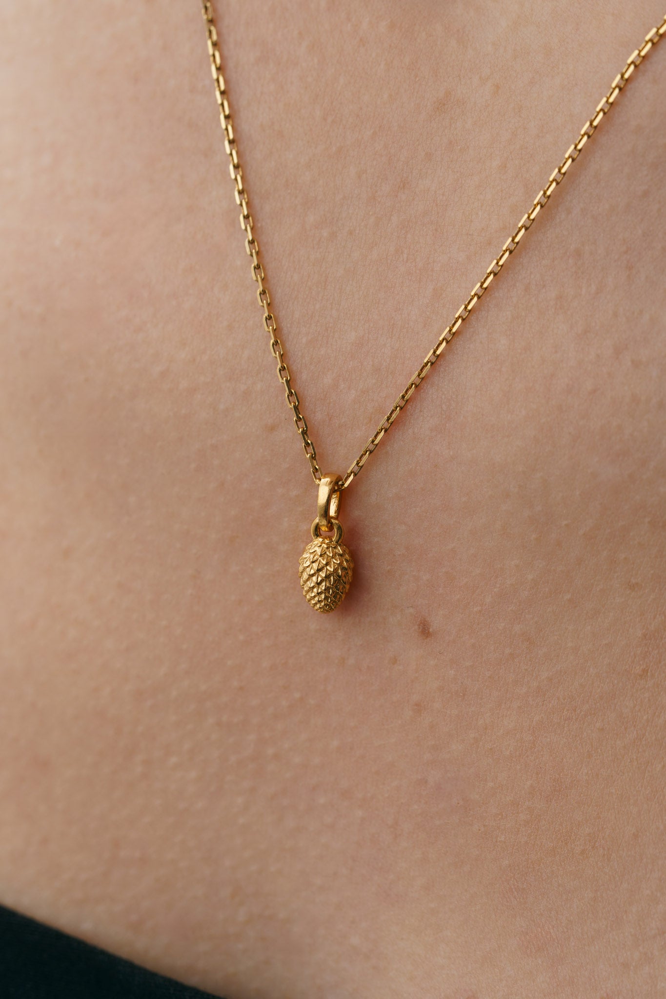 Pendant “Spruce Cone” light