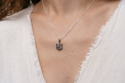Pendant "Trident" texutured