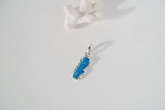 Pendant "Wave" (4x10 mm) blue