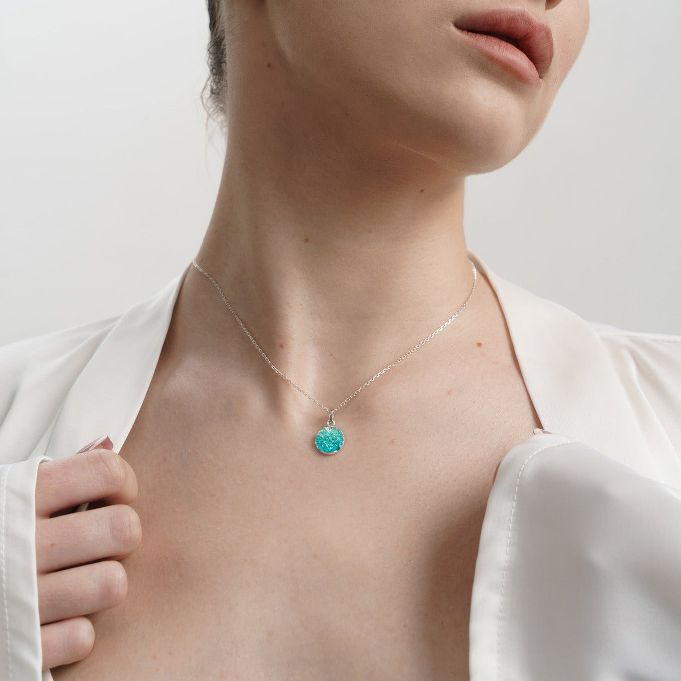 Pendant-disc "Wave" (10 mm) emerald