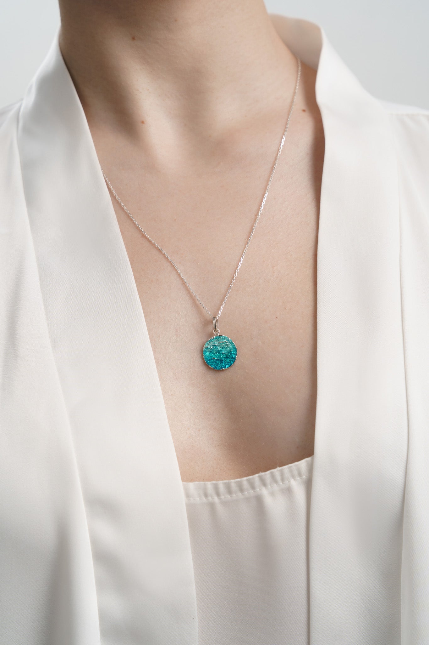Pendant-disc "Wave" (15 mm) emerald