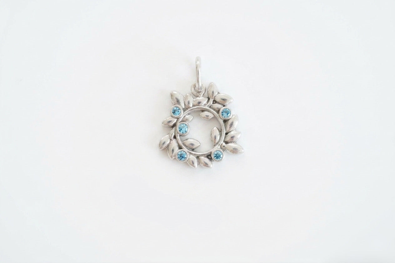 Pendant "Wreath" with gemstones