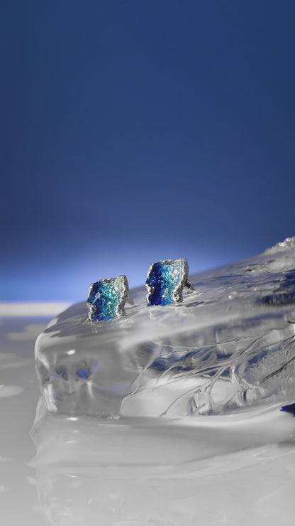Stud earrings "Wave" blue (8х10 мм)