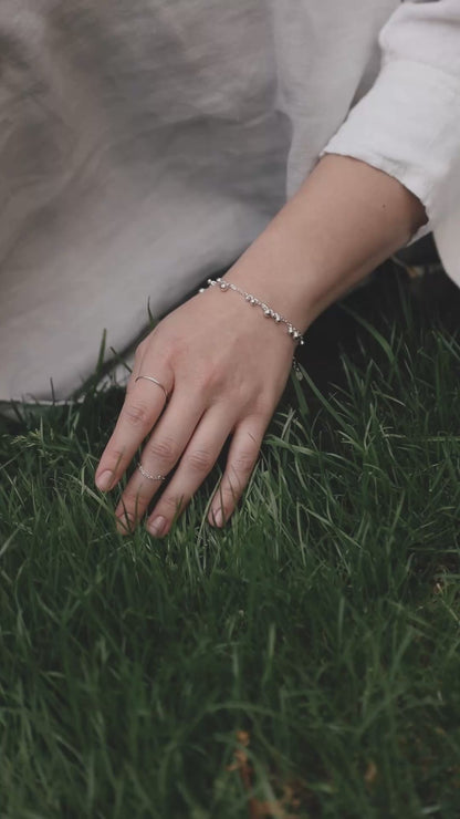 Bracelet "Scattering of balls" (3,4,5 mm)