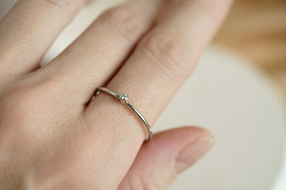 Ring "Accent" (1.75 mm gemstone)