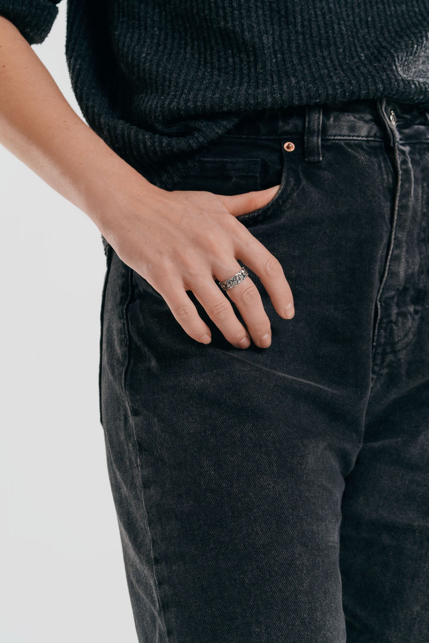 Ring "Chestnuts" blackened (6 mm)