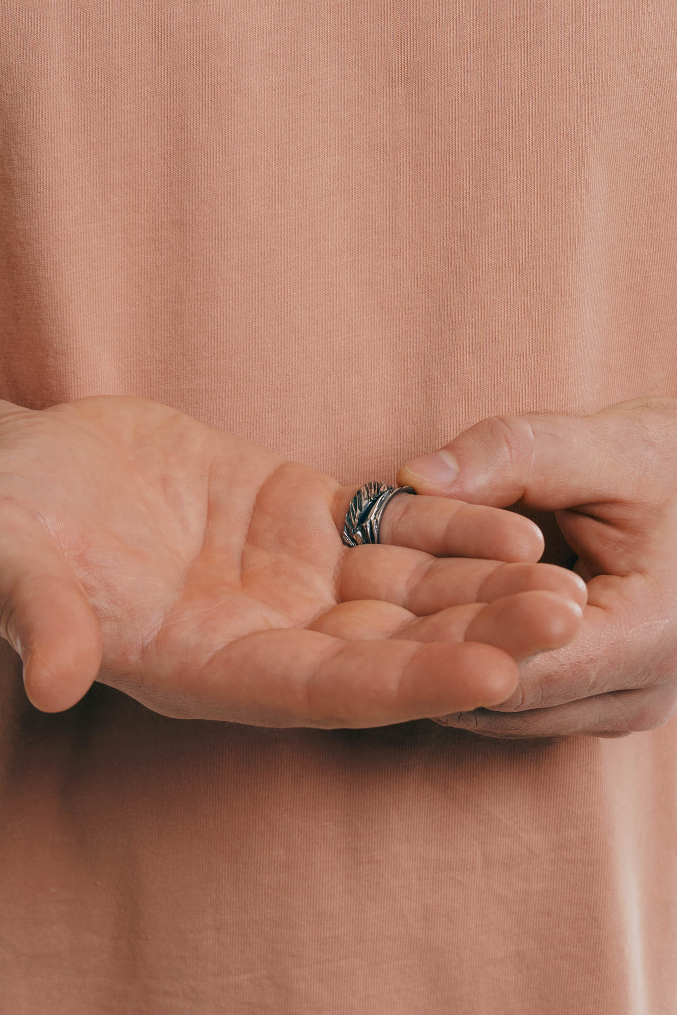 Ring "Crushed ice" blackened (10 mm)