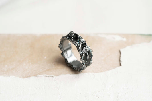 Ring "DARK MATTER" (6 mm)