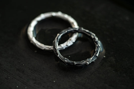 Wedding ring "Dark Vine"