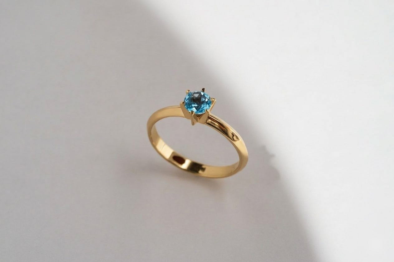 Ring "Dreams" (5 mm gemstone; model 2)
