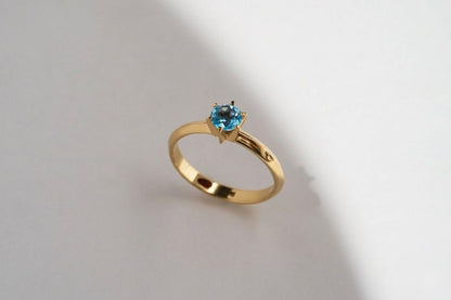 Ring "Dreams" (5 mm gemstone; model 2)