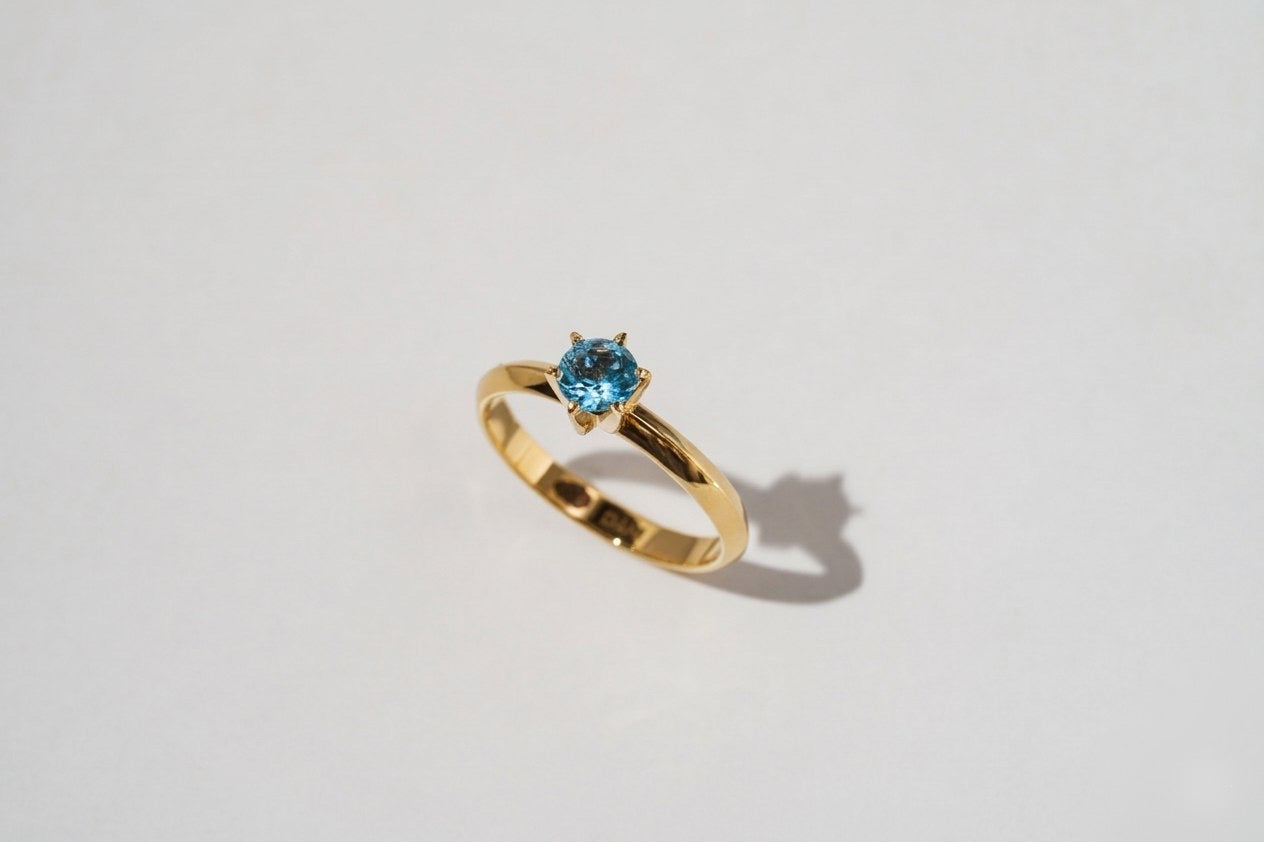 Ring "Dreams" (5 mm gemstone; model 2)
