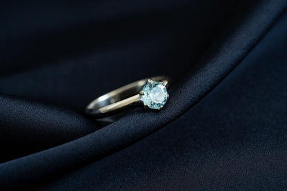 Ring "Dreams" (5 mm gemstone; model 2)