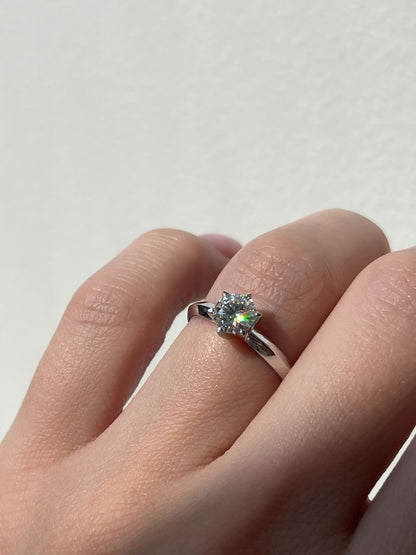 Ring "Dreams" (5 mm gemstone; model 2)
