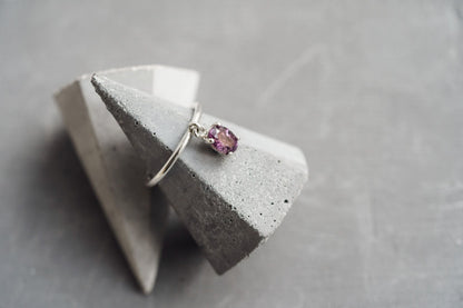Ring "Elegance" (gemstone 4*6 mm)