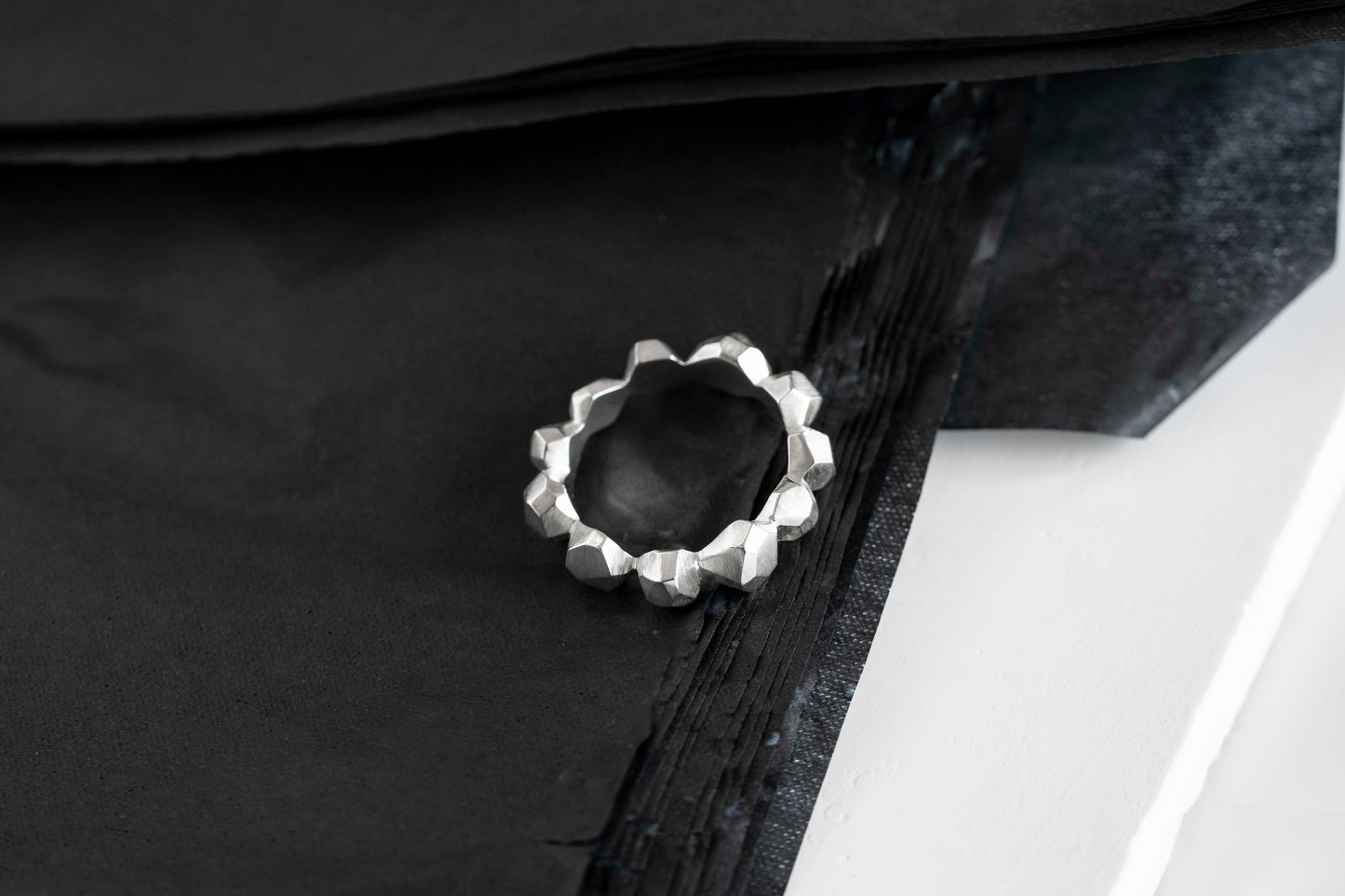 Ring "FACETED BALLS"