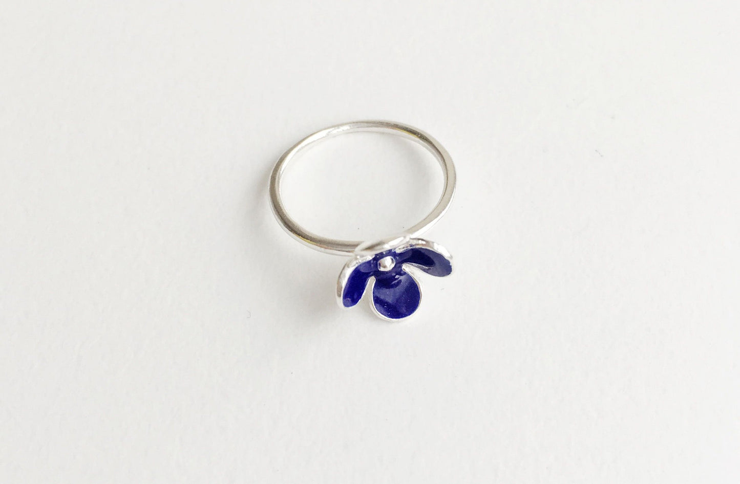 Ring "Flower" with enamel