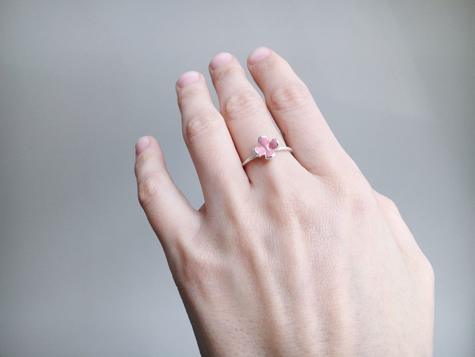 Ring "Flower" with enamel