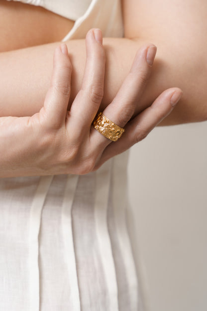 Ring "Chestnuts" light (10 mm)