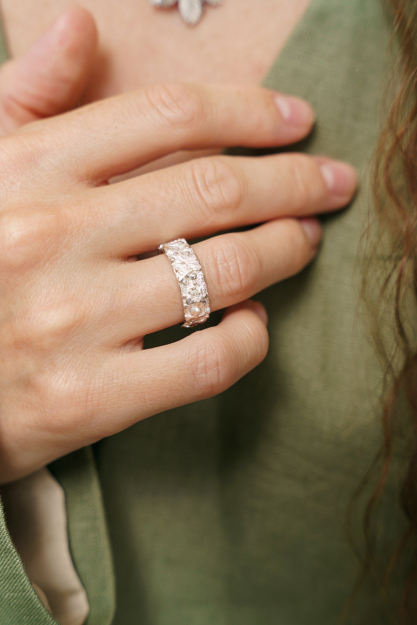 Ring "Chestnuts" light (6 mm)